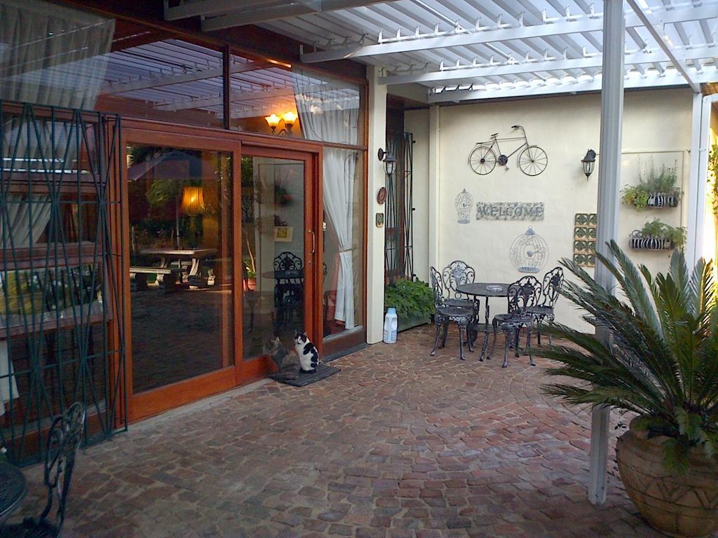Jubilee Lodge Guest House 요하네스버그 외부 사진