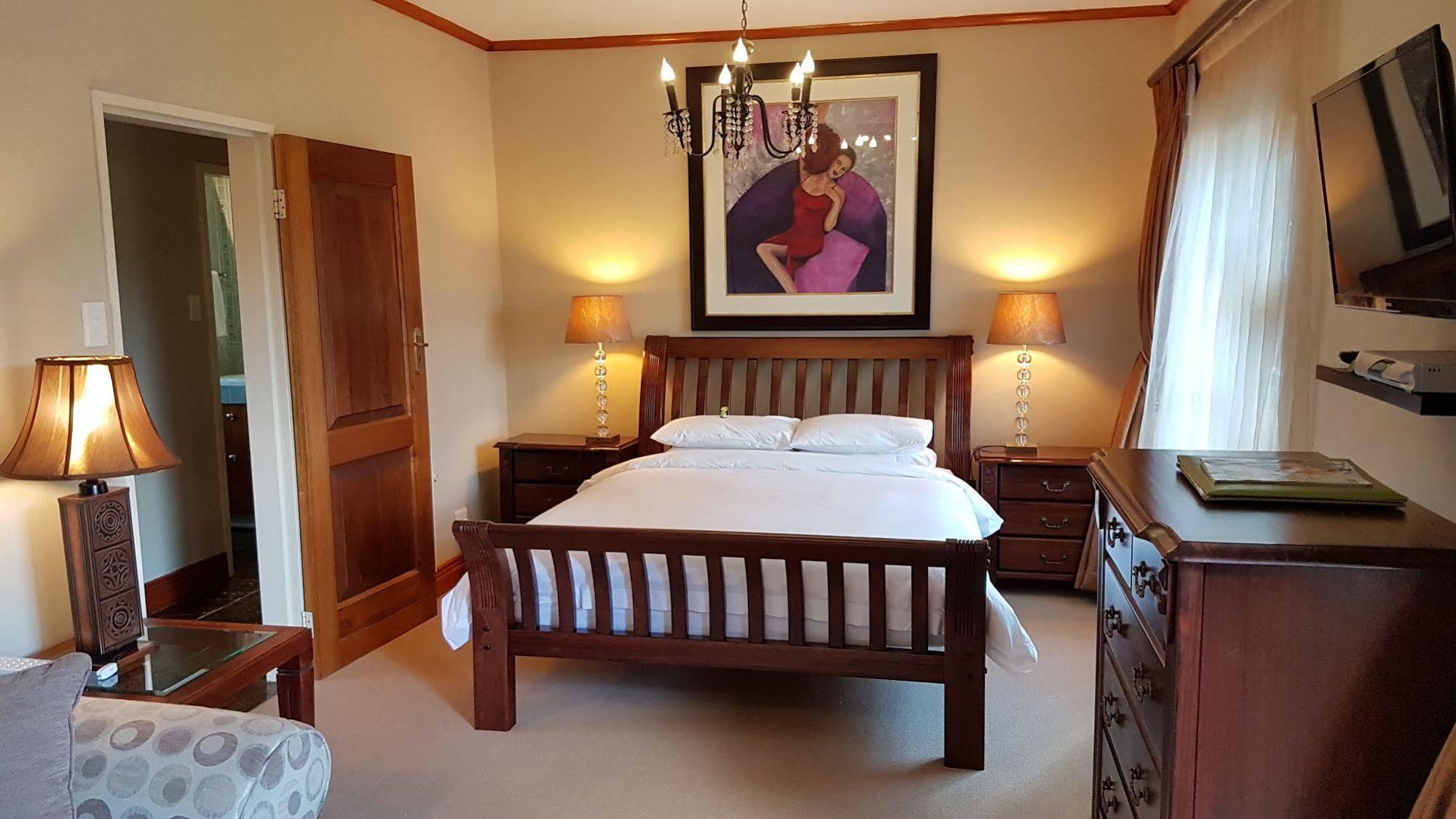 Jubilee Lodge Guest House 요하네스버그 외부 사진