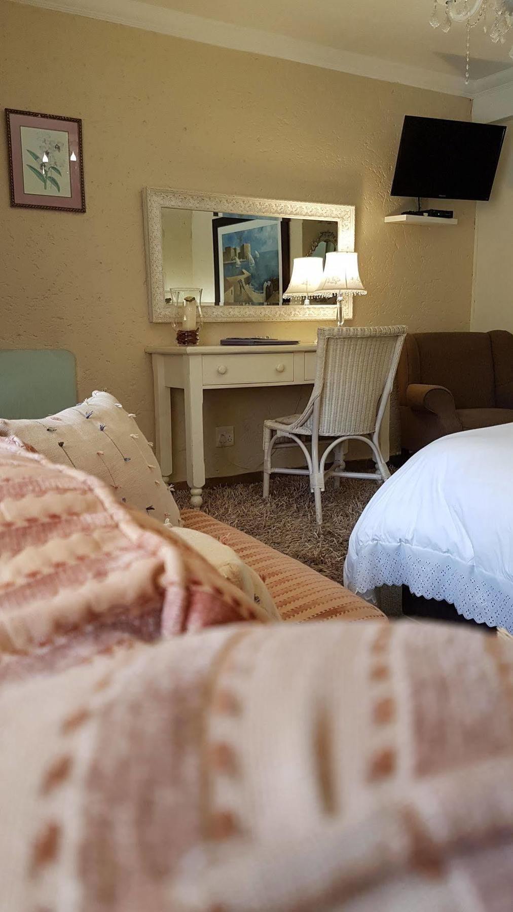 Jubilee Lodge Guest House 요하네스버그 외부 사진