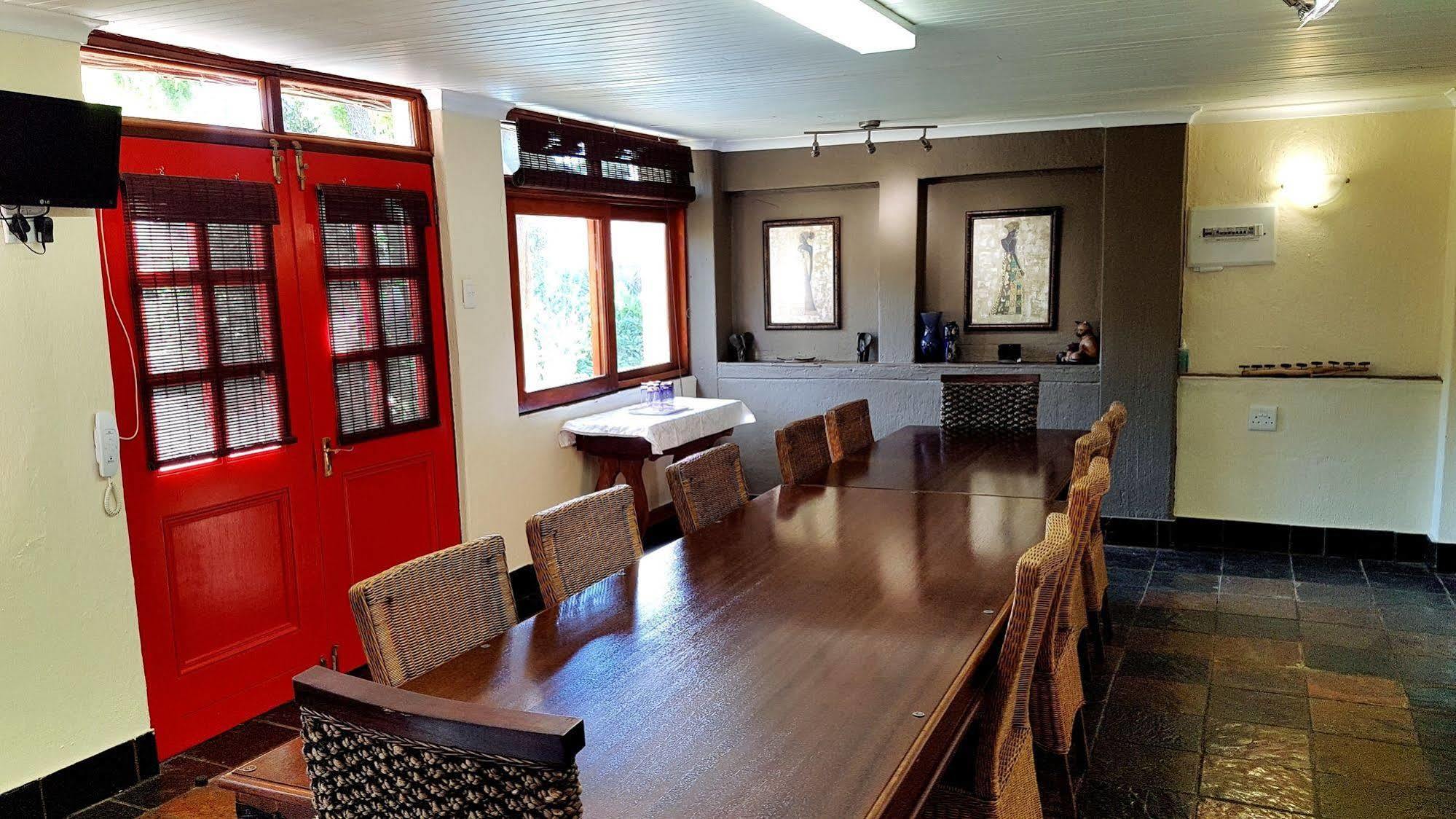 Jubilee Lodge Guest House 요하네스버그 외부 사진